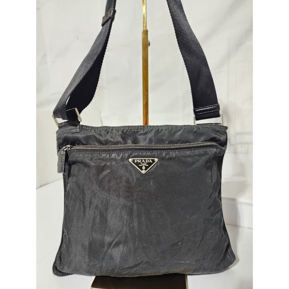 Prada Vintage Nylon Tessuto Triangle Logo Plate Shoulder/Crossbody Bag Black - Picture 8 of 15